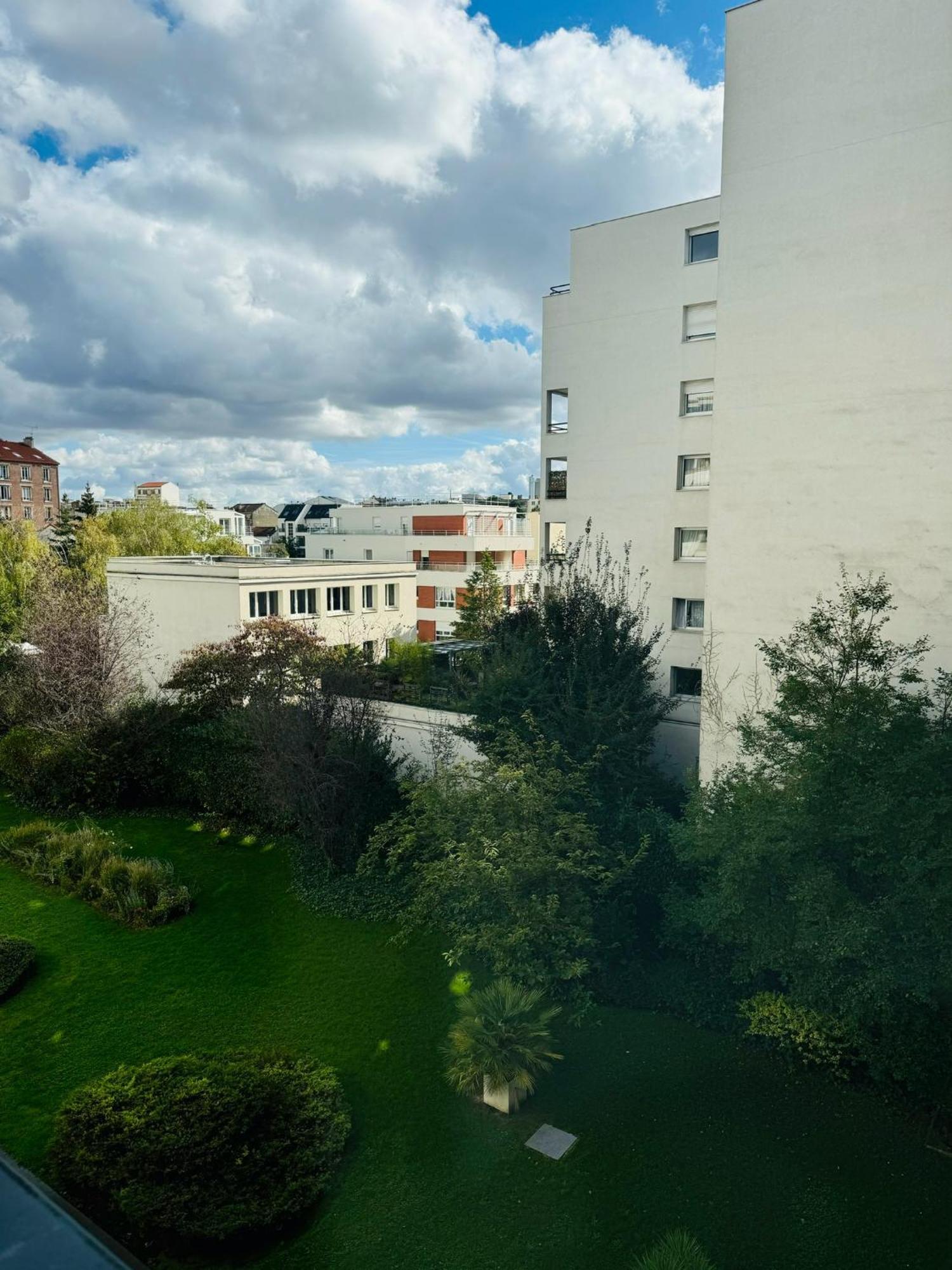 Appartement Calme Et Chaleureux Proche De Paris Courbevoie Exteriér fotografie